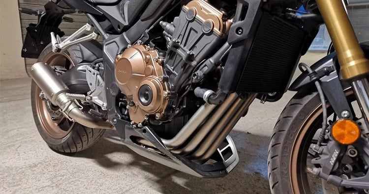 Coletores para Honda CB650r / CBR650R / CB650f / CBR650f (2014-2023) (versāo longa, a sair na peseira do pendura)