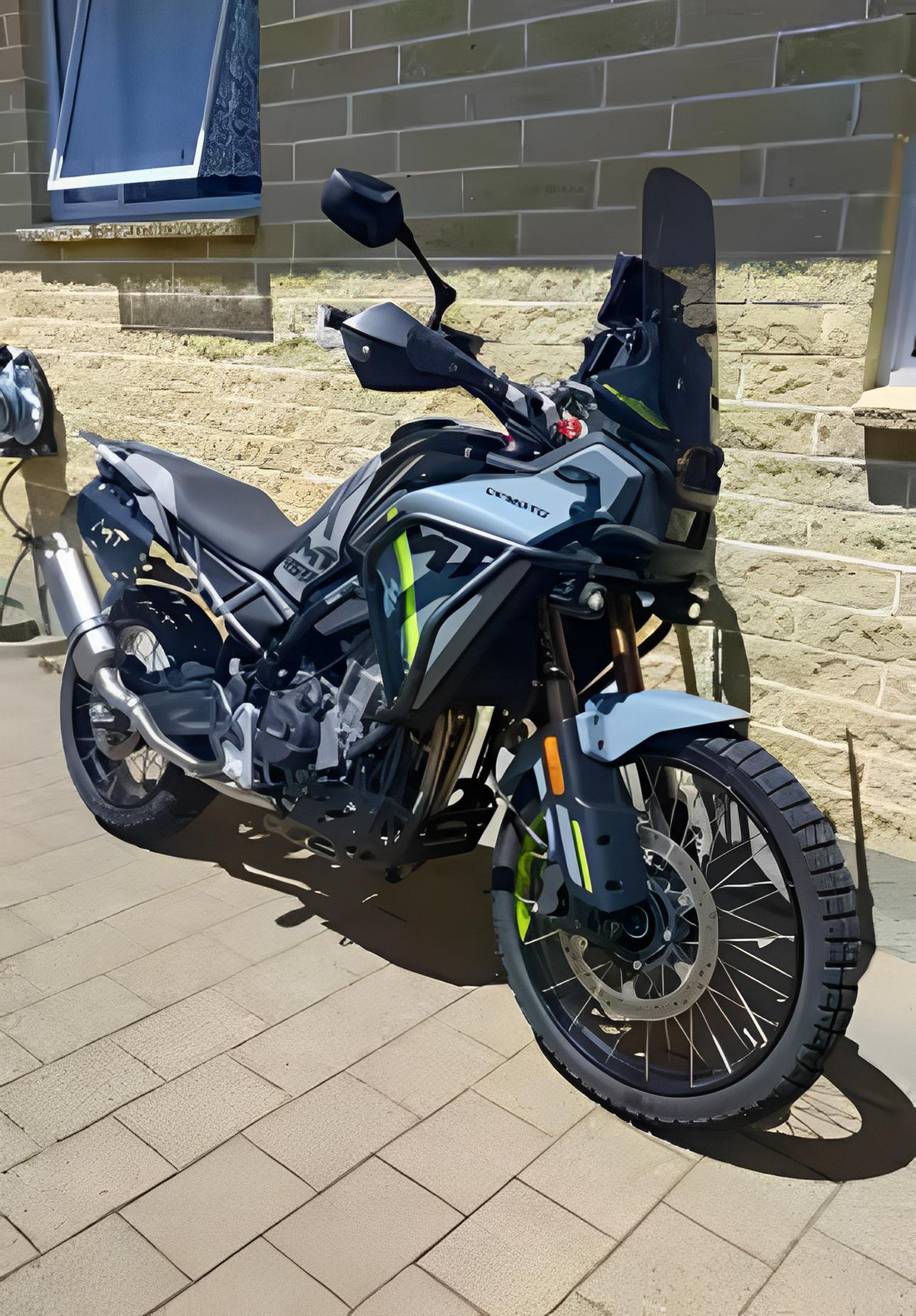 Escape Cfmoto 450MT